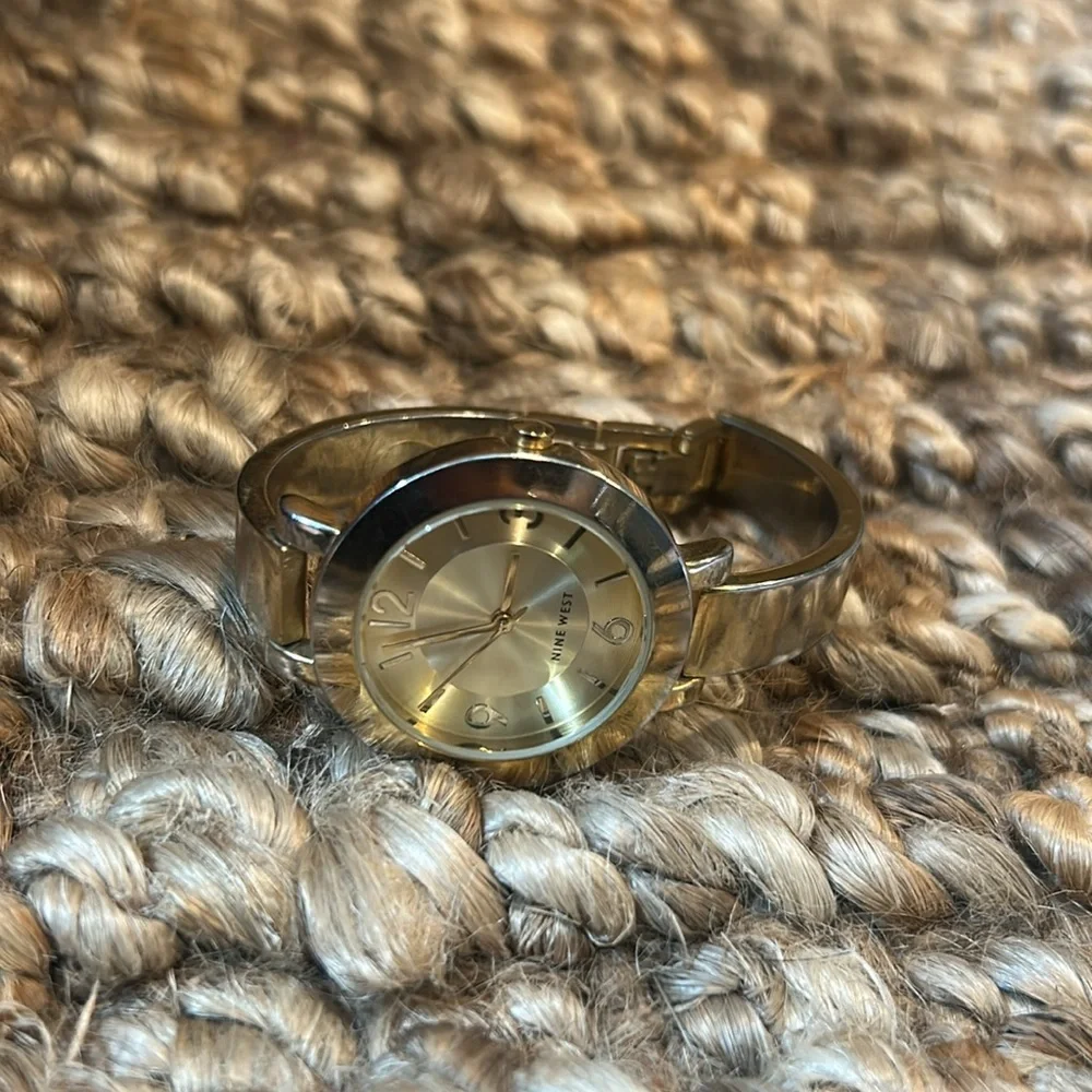 Nine West Vintage Bangle Watch